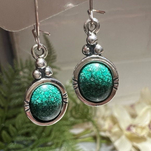 Vintage Designer Green stone drop dangle earrings in Solid 925 Sterling Silver - Picture 1 of 13
